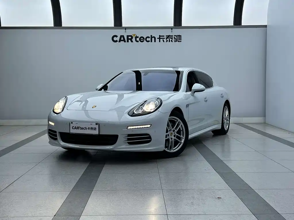 Porsche Panamera 2016 — фото 1