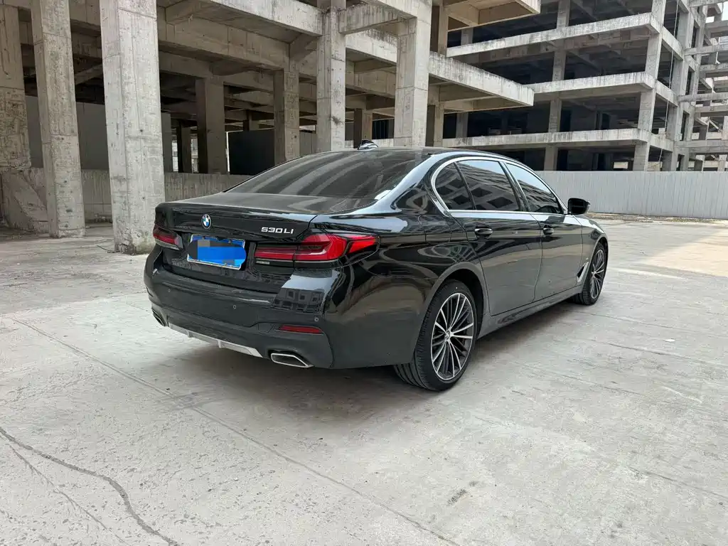 BMW 5 Series 2022