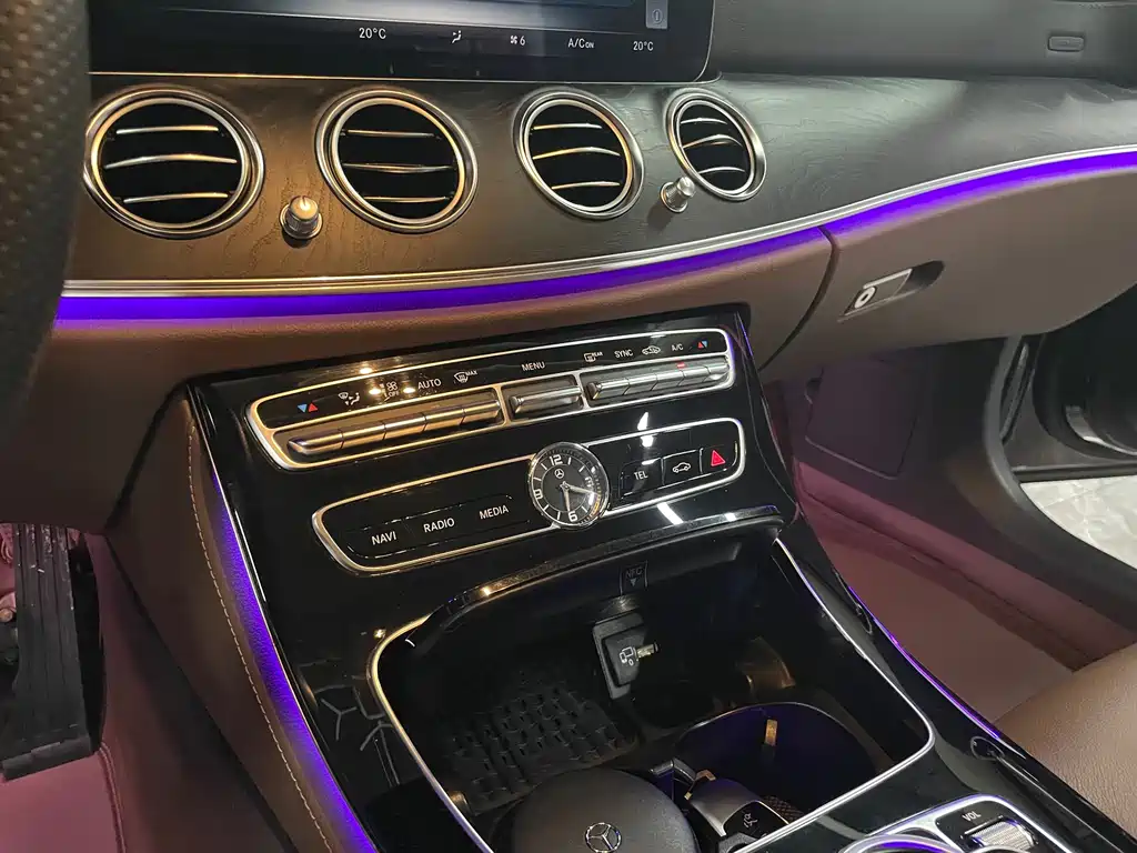 Mercedes-Benz E-Class 2017 — фото 15