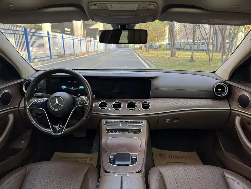 Mercedes-Benz E-Class 2023 — фото 7