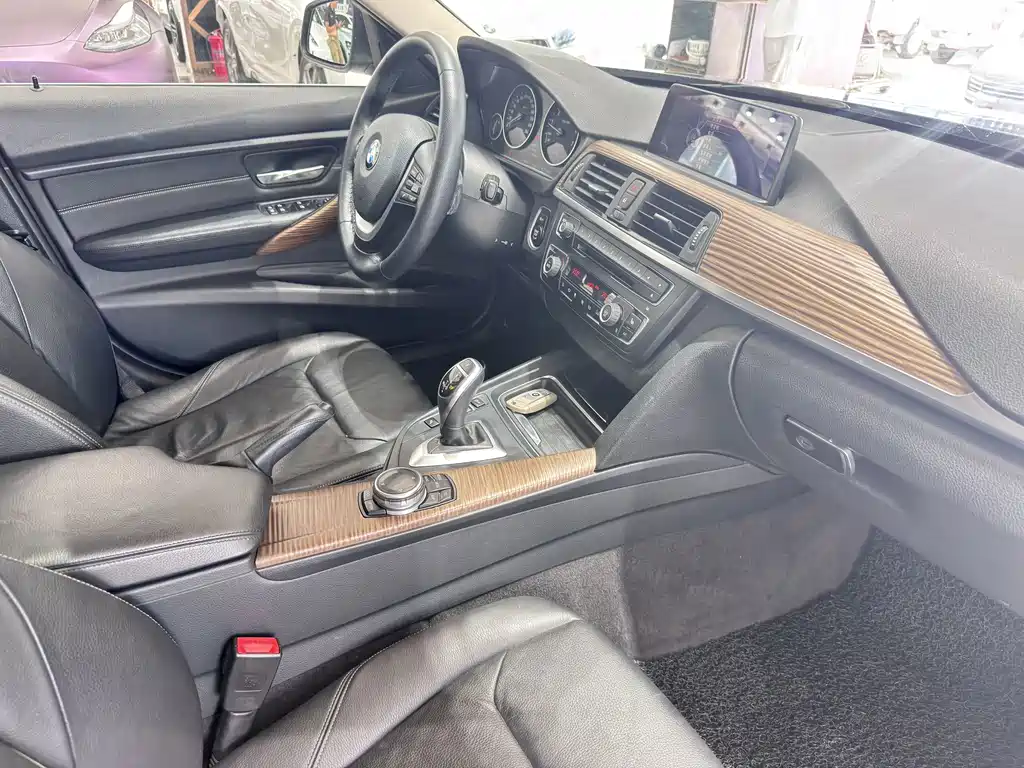 BMW 3 Series 2014 — фото 10