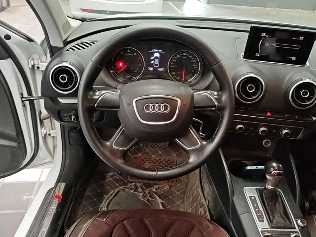 Audi A3 2015 — фото 11