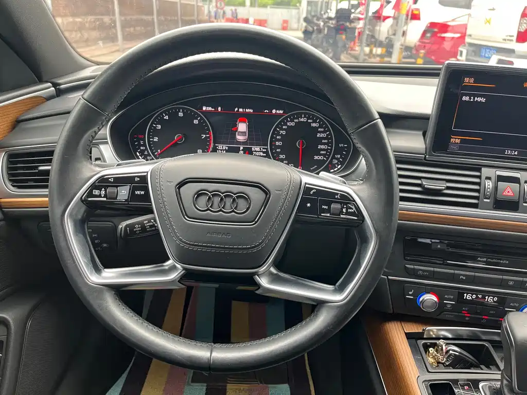 Audi A6L 2019 — фото 28