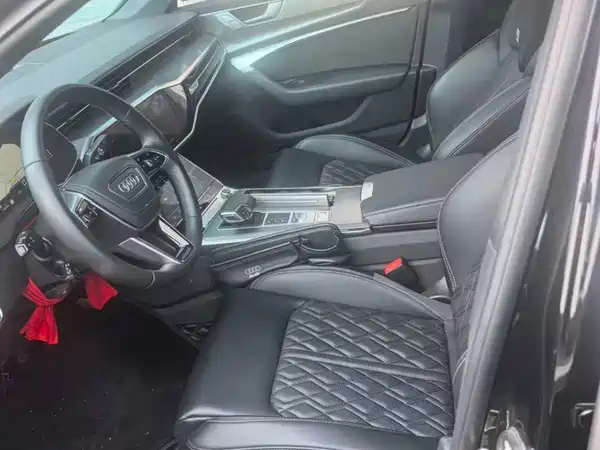 Audi A6L 2025