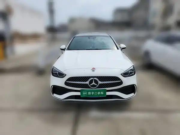 Mercedes-Benz C-Class 2025
