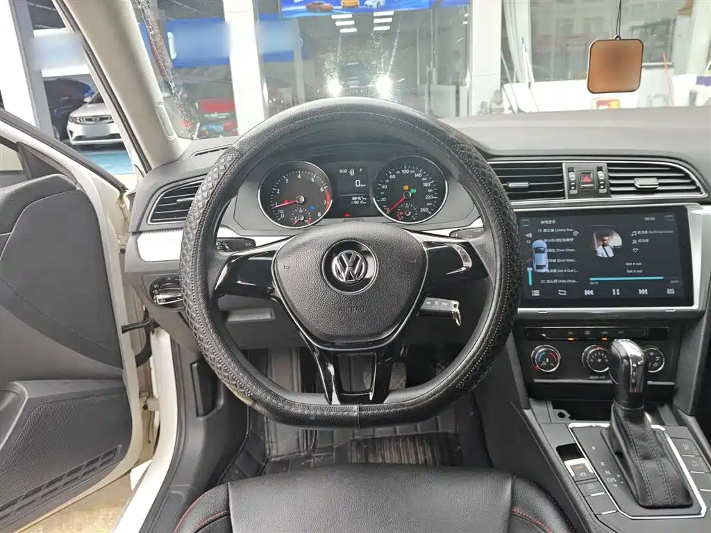 Volkswagen Lamando 2018 — фото 11