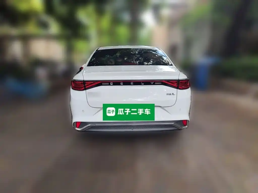 Geely Emgrand L 2022 — фото 3