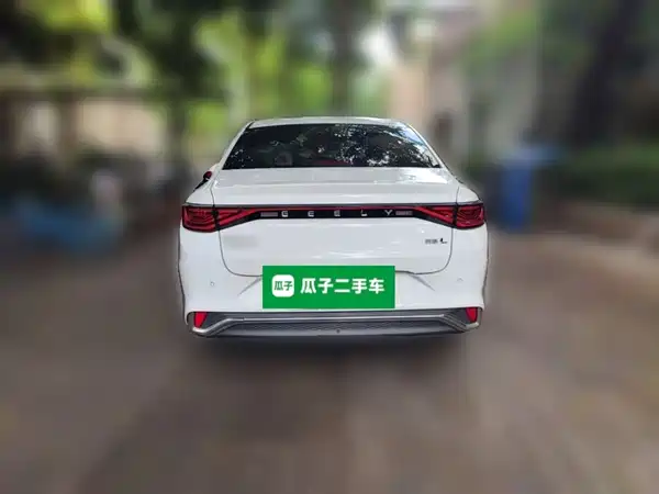 Geely Emgrand L 2022