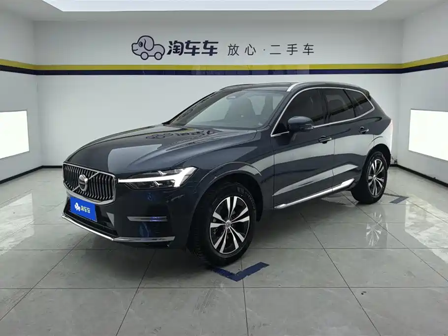Volvo XC60 2024 — фото 1