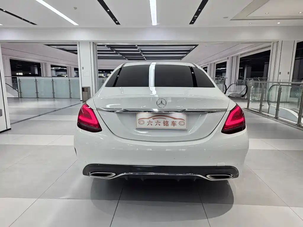 Mercedes-Benz C-Class 2019 — фото 17