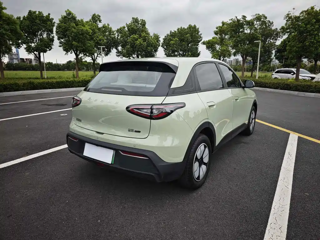 Geely Galaxy Starwish 2025 — фото 7