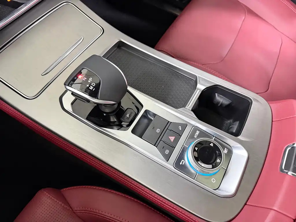 Jetour X70 PLUS 2023 — фото 19