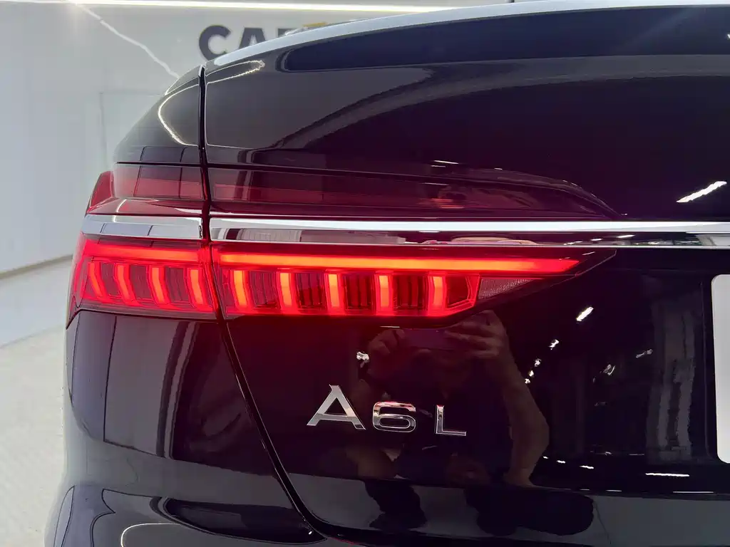 Audi A6L 2021 — фото 26