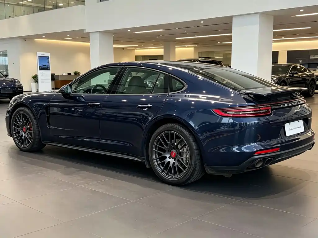 Porsche Panamera 2019 — фото 9