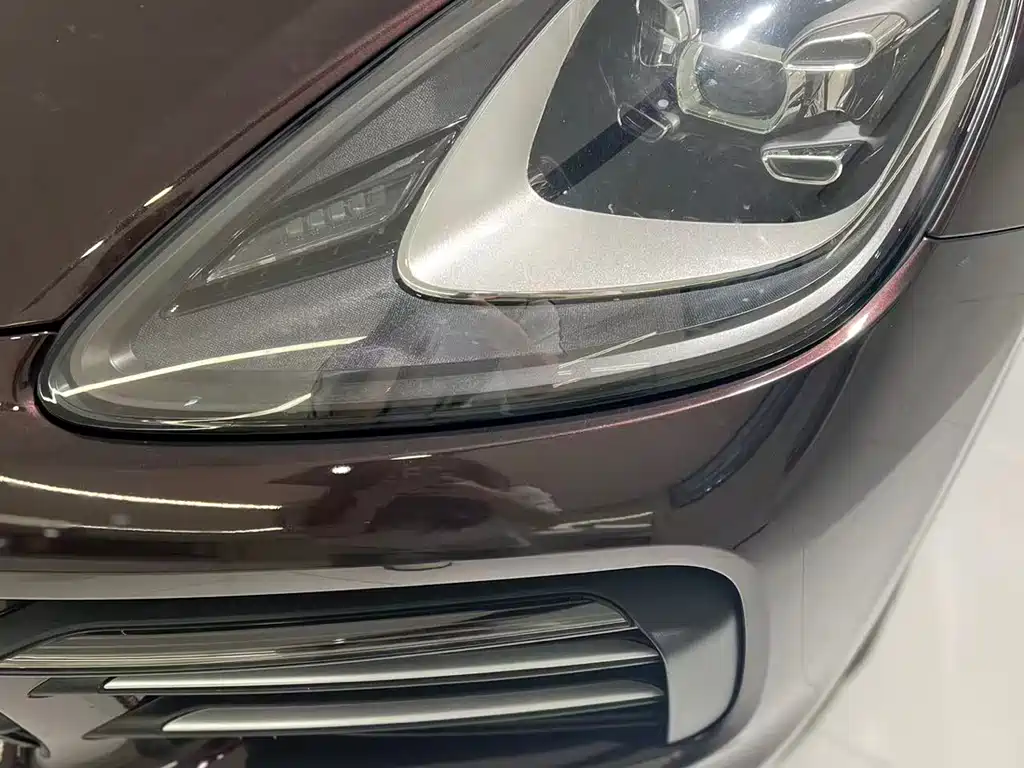 Porsche Cayenne 2020 — фото 17