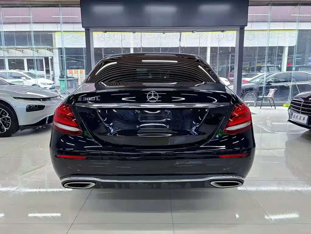 Mercedes-Benz E-Class 2019 — фото 10
