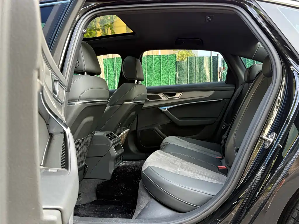 Audi A6L 2023