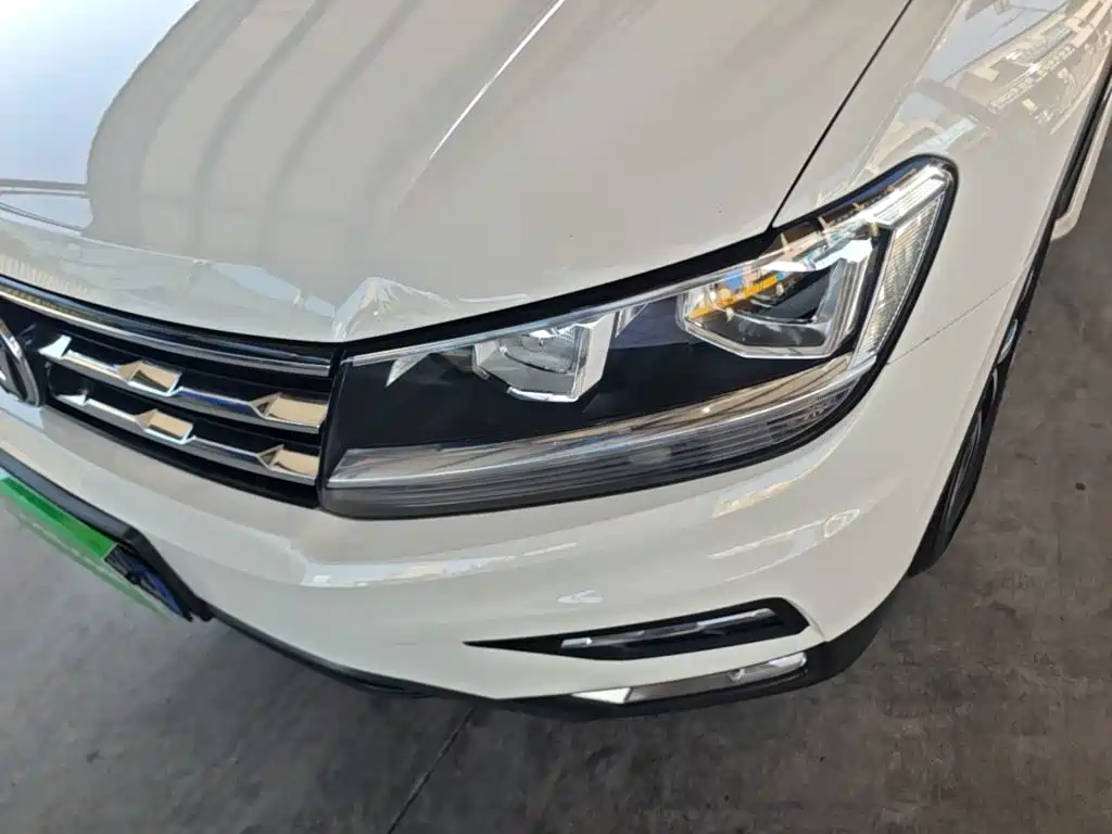 Volkswagen Tiguan L 2018 — фото 24