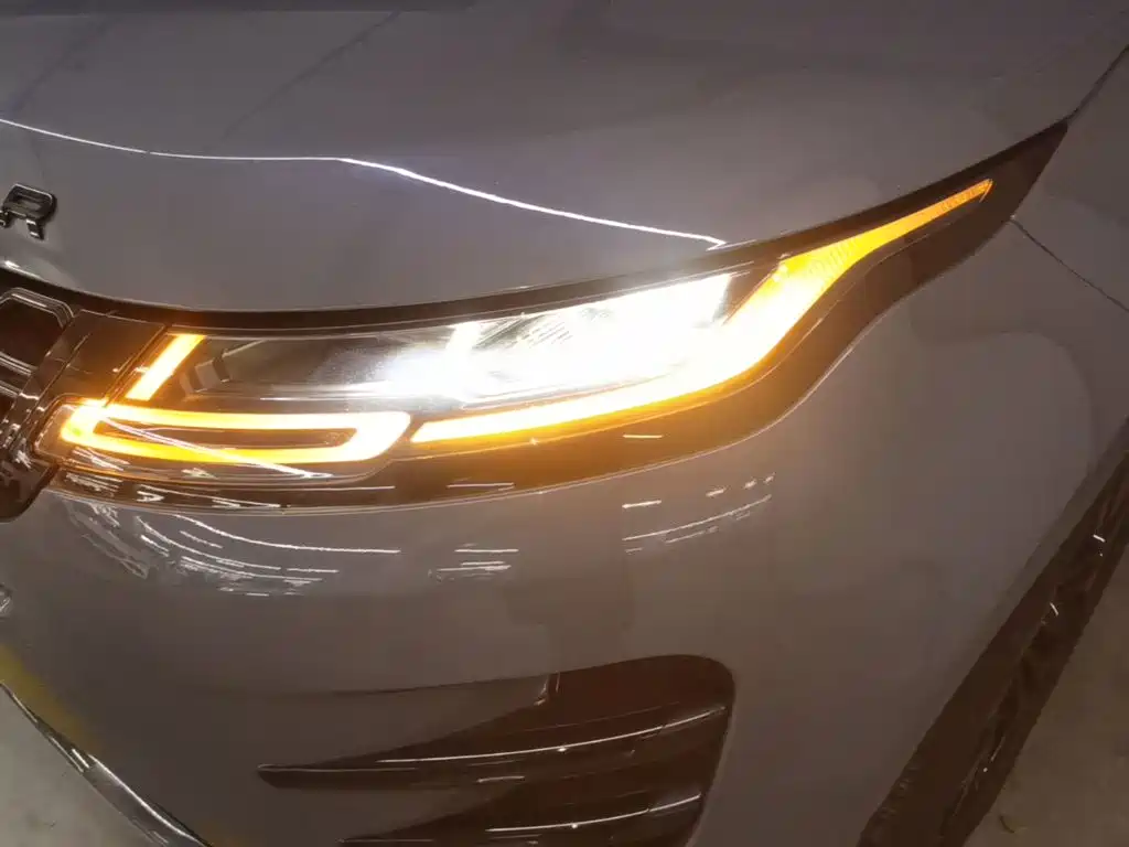 Land Rover Range Rover Evoque 2020 — фото 24