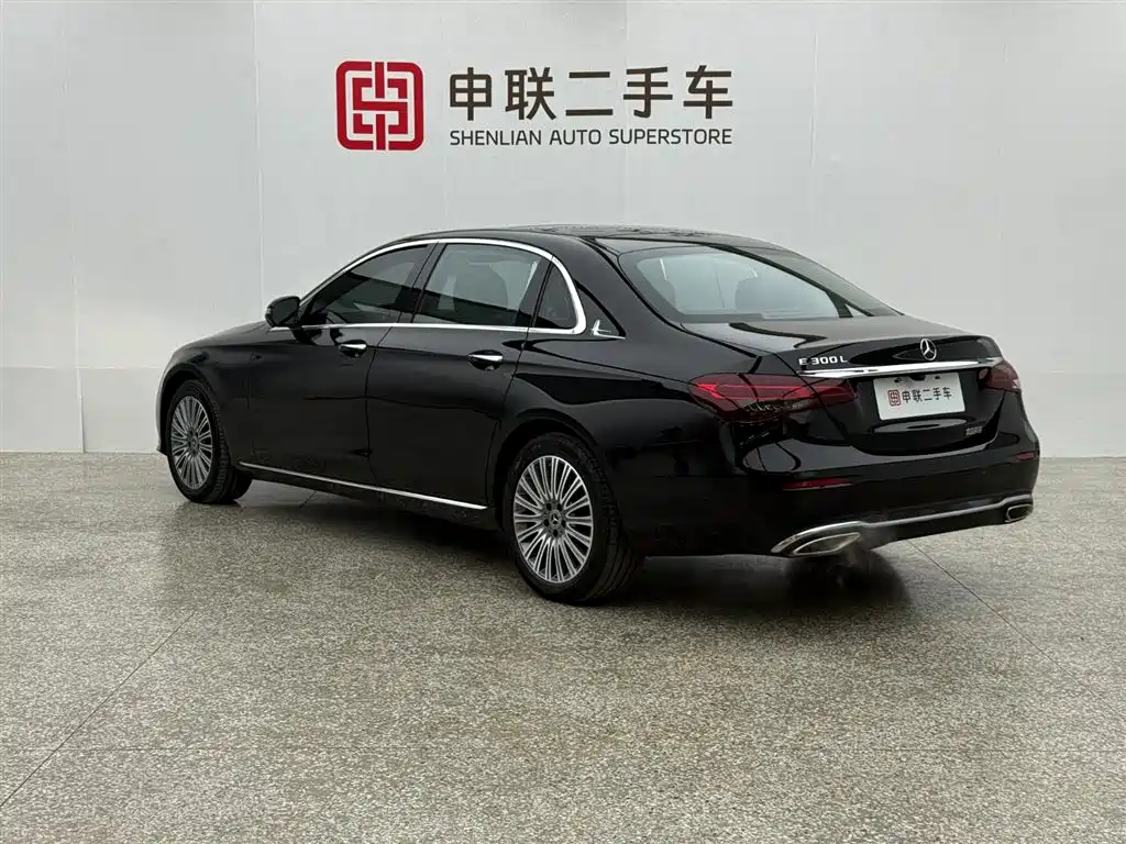 Mercedes-Benz E-Class 2021