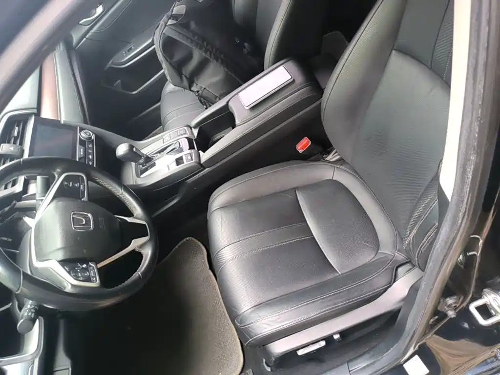 Honda Civic 2018 — фото 15