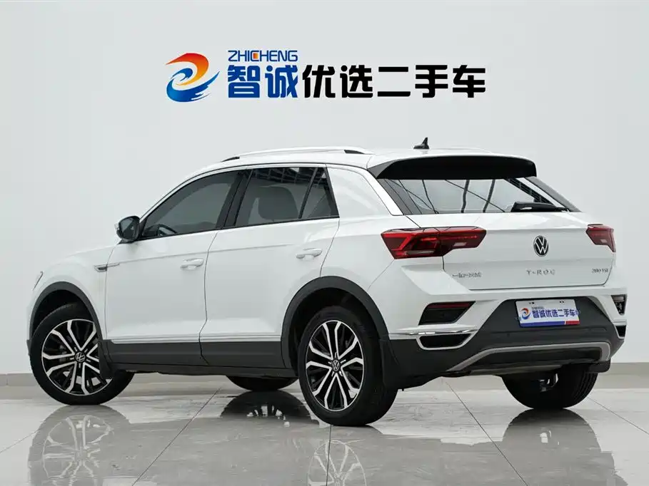Volkswagen T-Roc 2023 — фото 35