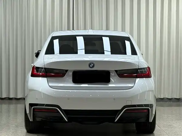 BMW i3 2024