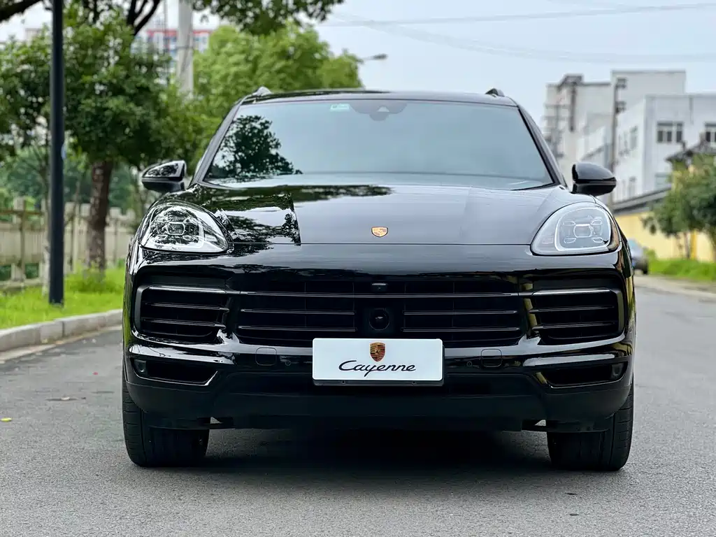 Porsche Cayenne 2021