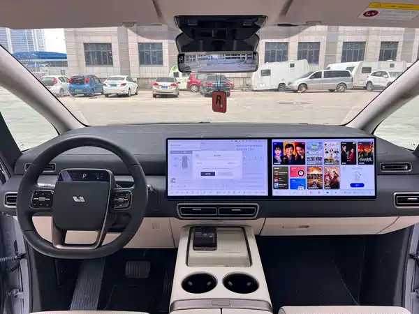 Li Auto MEGA 2025