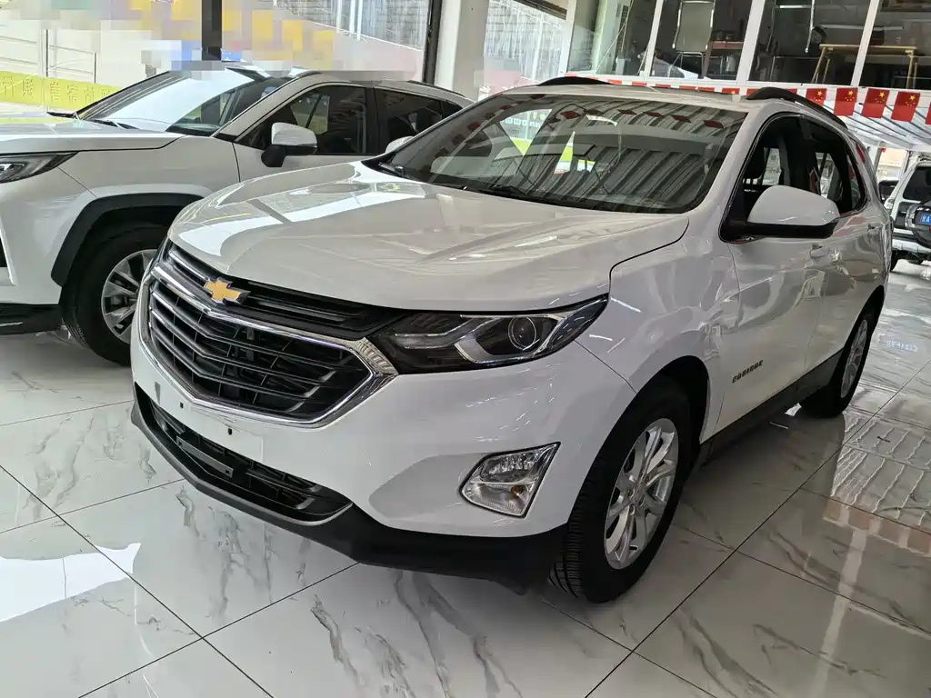 Chevrolet Equinox 2018 — фото 1