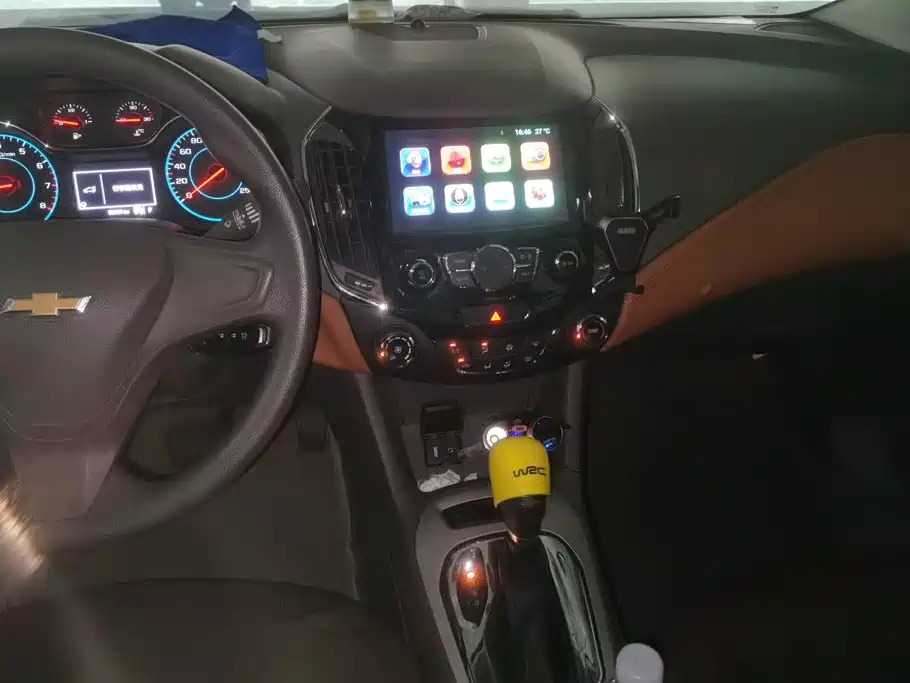 Chevrolet Cruze 2015 — фото 13