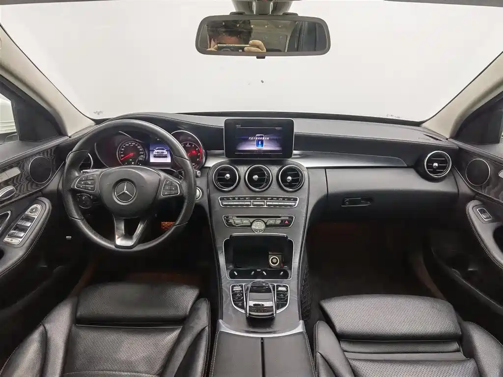 Mercedes-Benz C-Class 2018