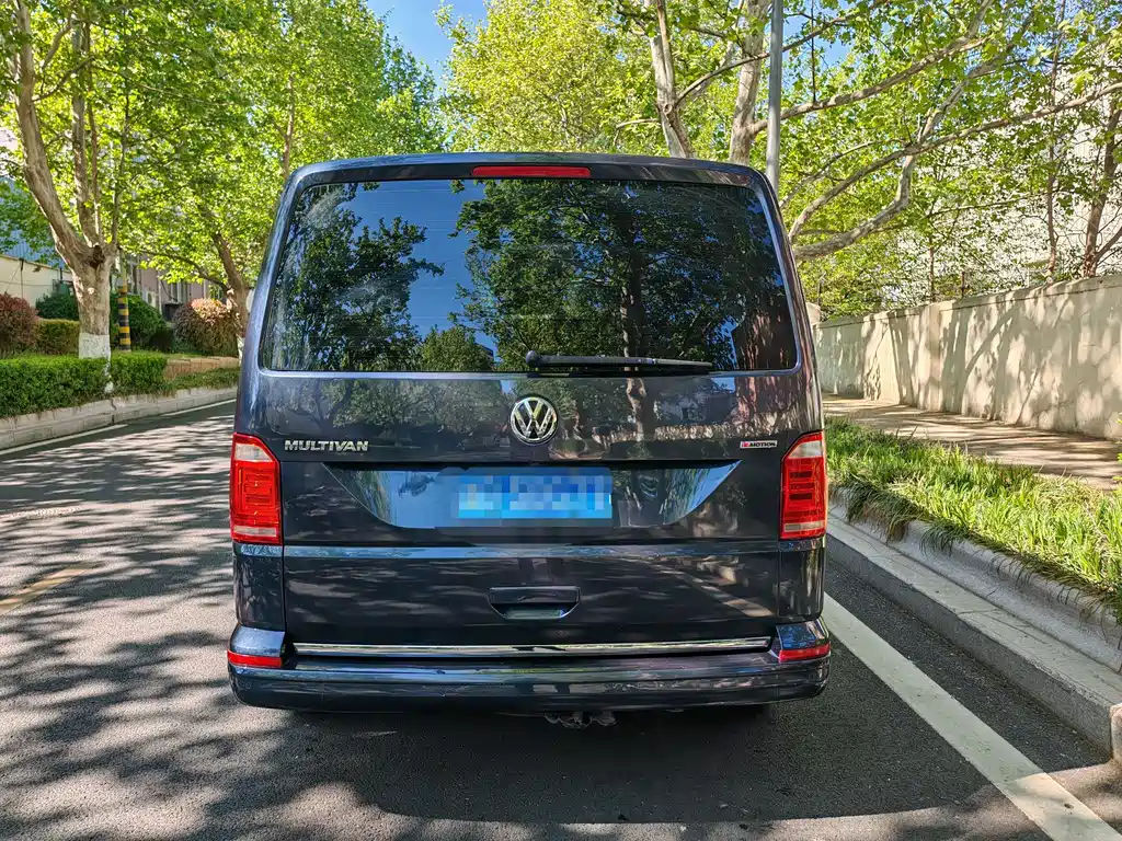 Volkswagen Multivan 2017 — фото 6