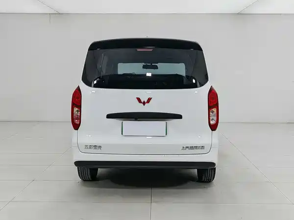 Wuling Hongguang New Energy 2025