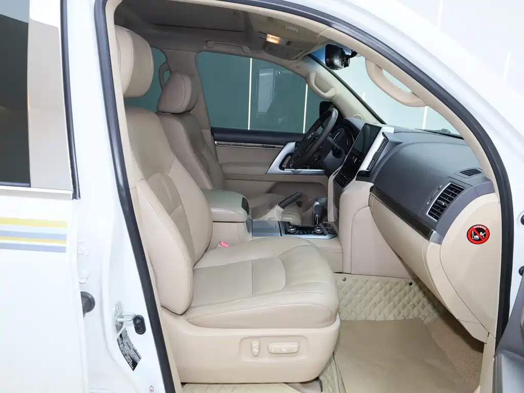 Toyota Land Cruiser 2013 — фото 10