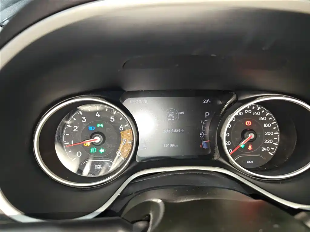 Jeep Compass 2017 — фото 12