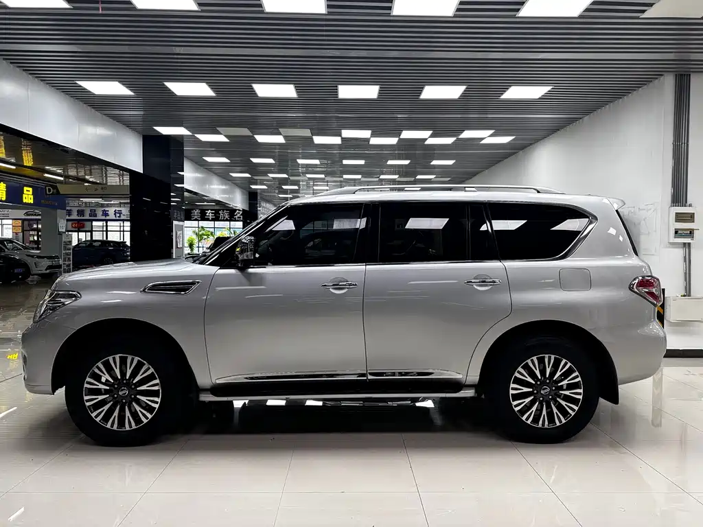 Nissan Patrol 2019 — фото 4