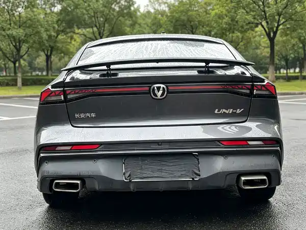 Changan UNI-V 2024