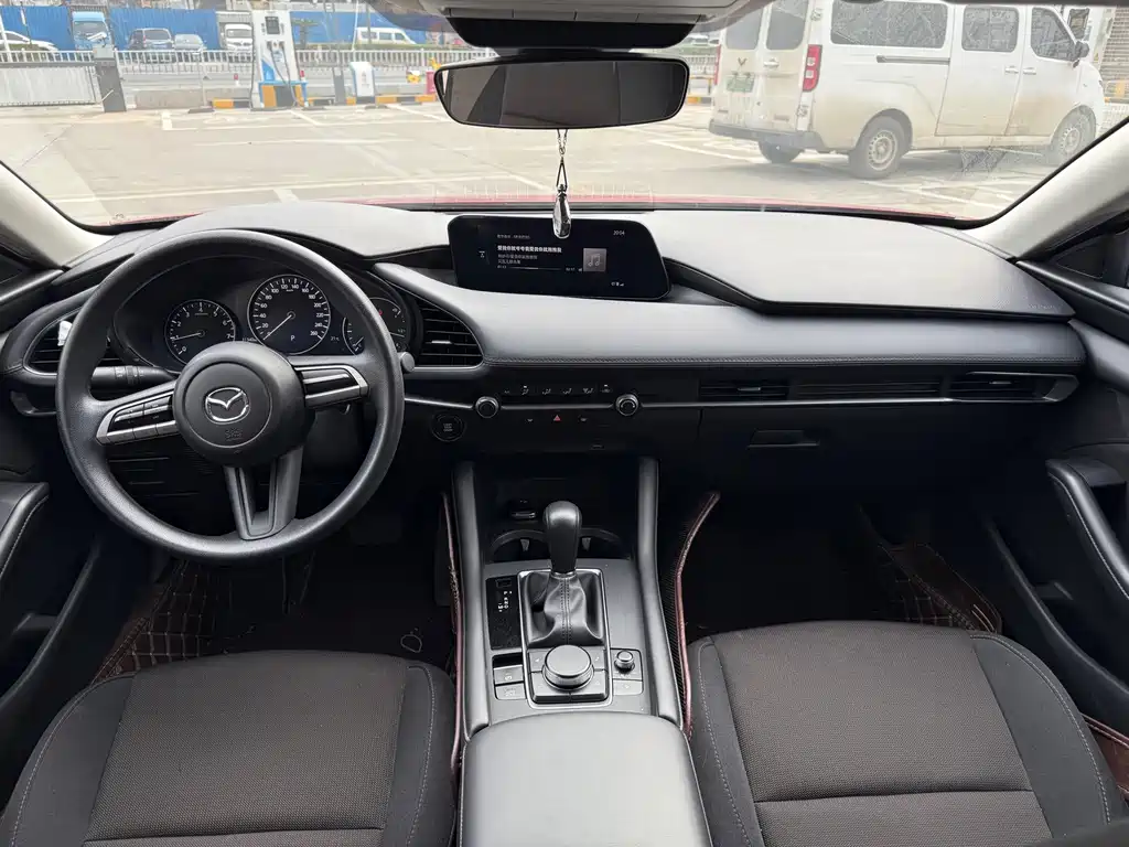 Mazda 3 Axela 2021
