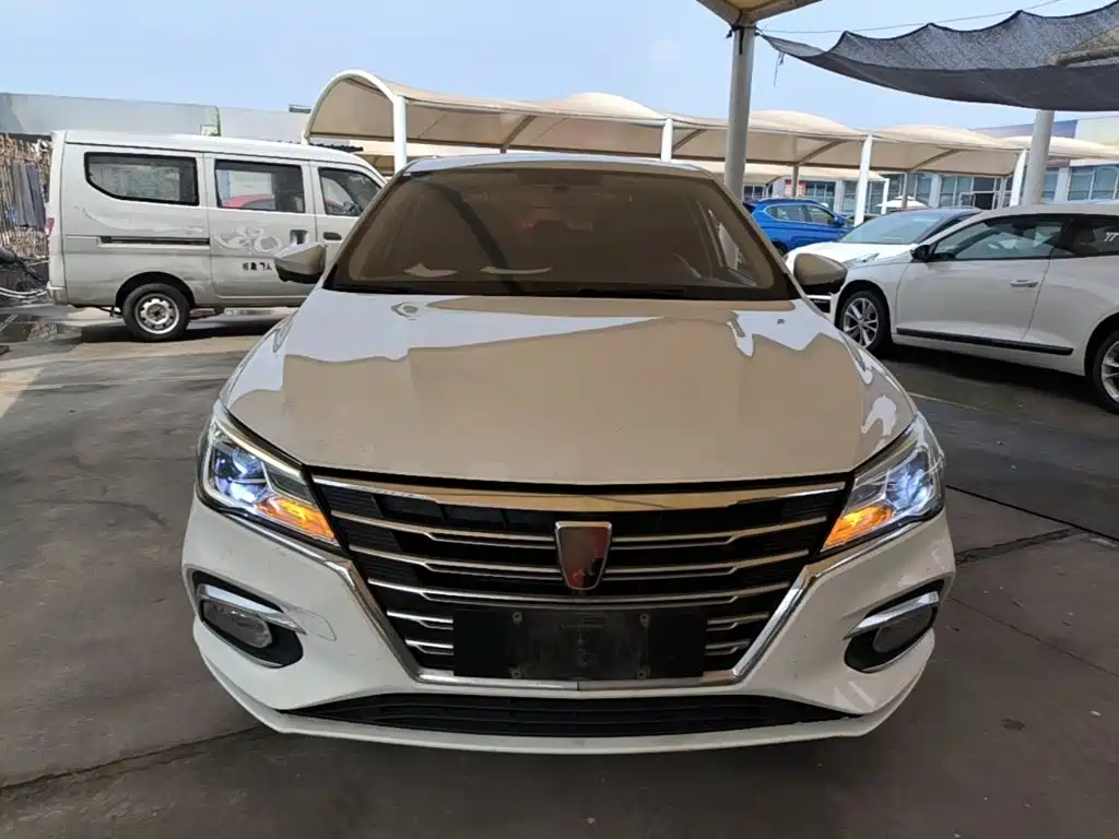Roewe i5 2019