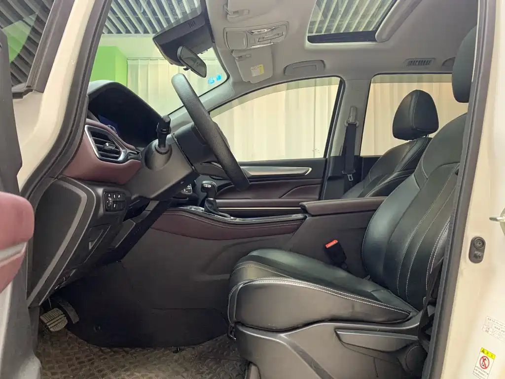 GAC Trumpchi M6 2022 — фото 7