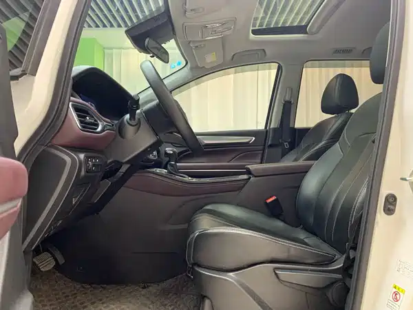 GAC Trumpchi M6 2022