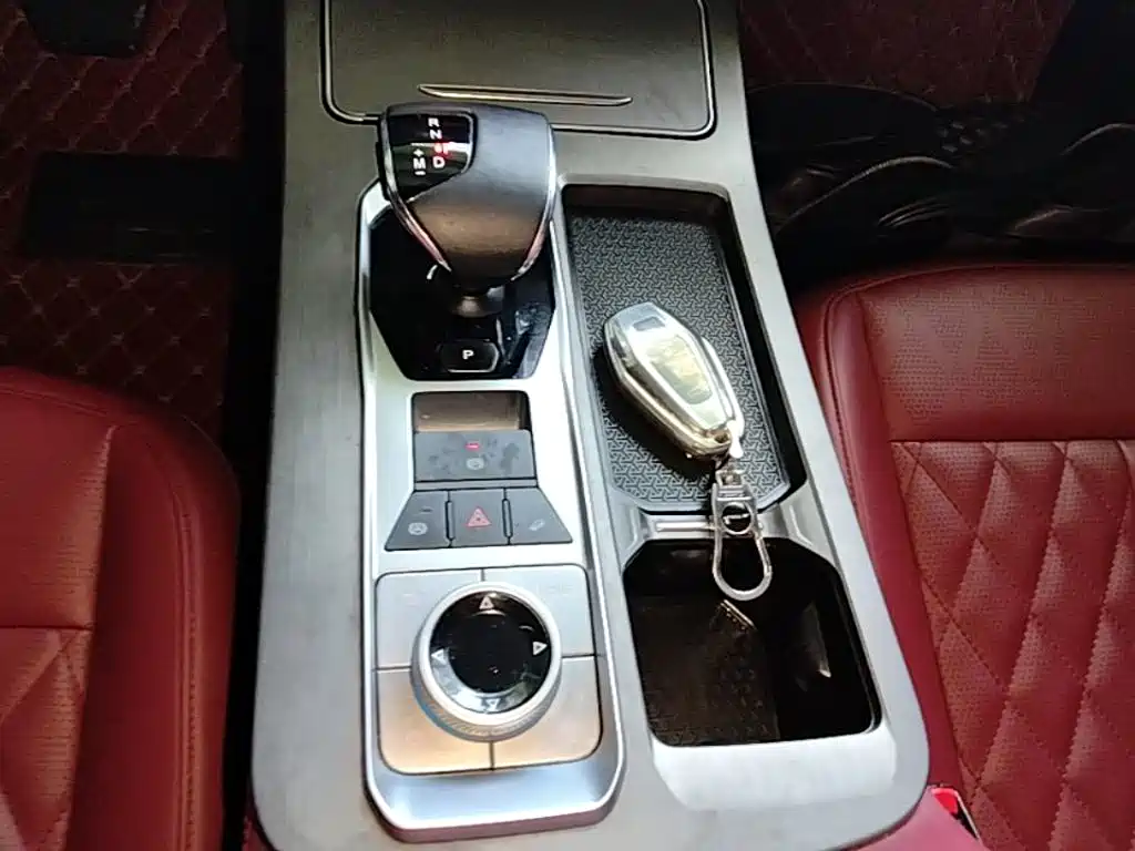 Jetour X70 PLUS 2025 — фото 14