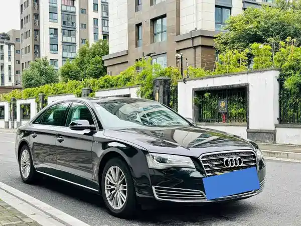 Audi A8 2013
