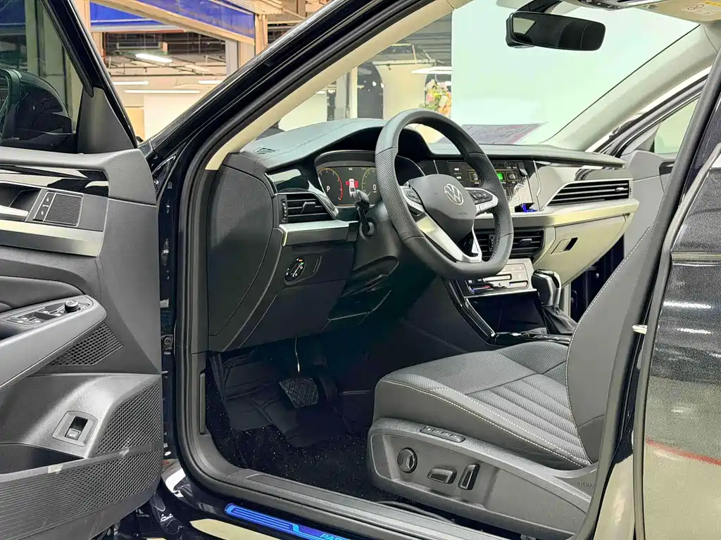 Volkswagen Passat 2025