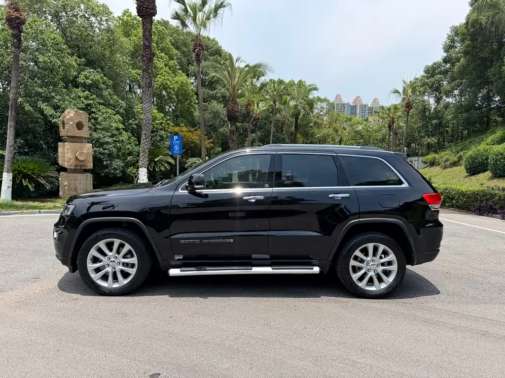 Jeep Grand Cherokee 2019
