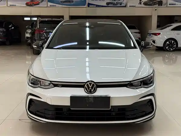 Volkswagen Golf 2022