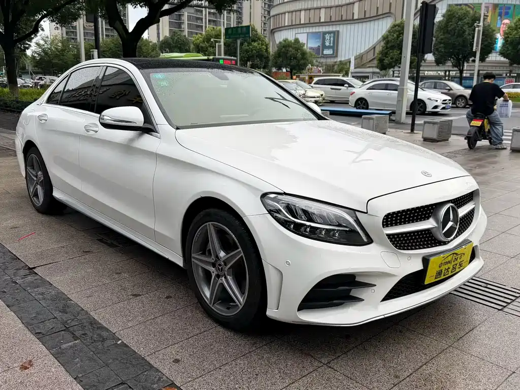 Mercedes-Benz C-Class 2019