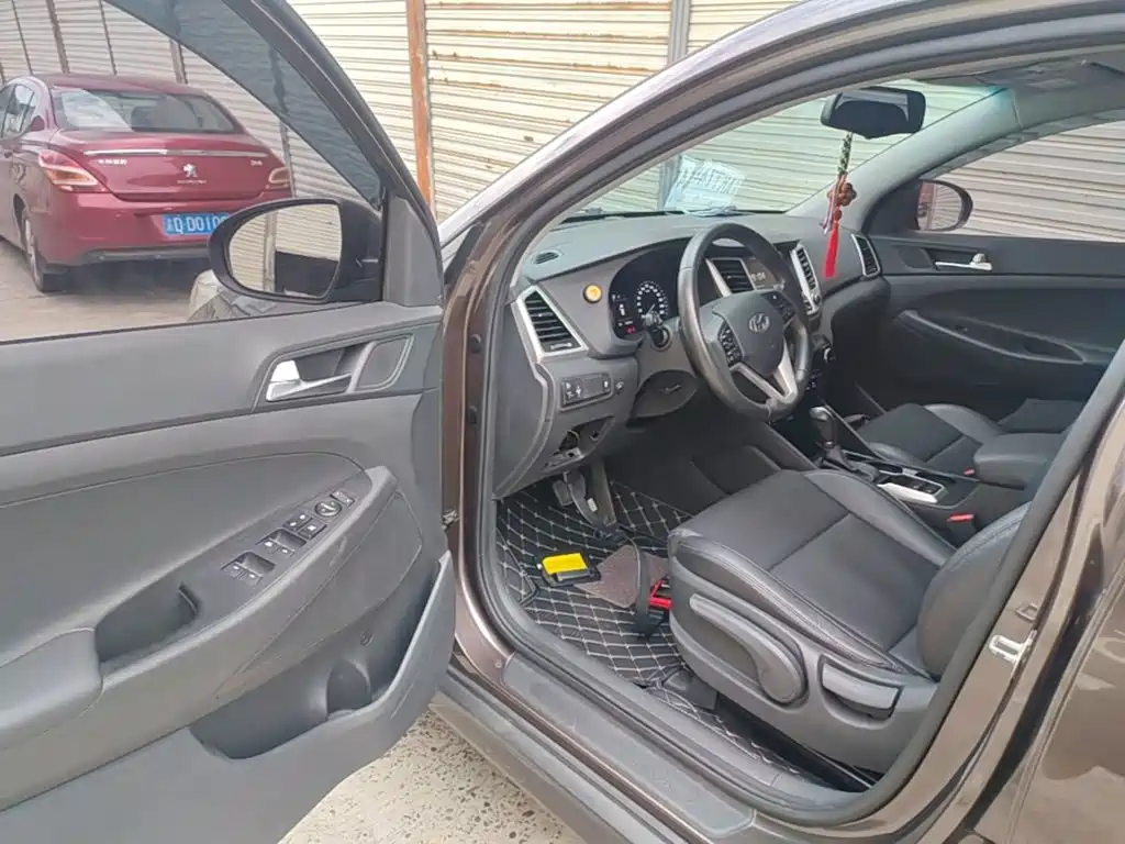 Hyundai Tucson 2016 — фото 16