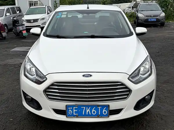 Ford Escort 2015